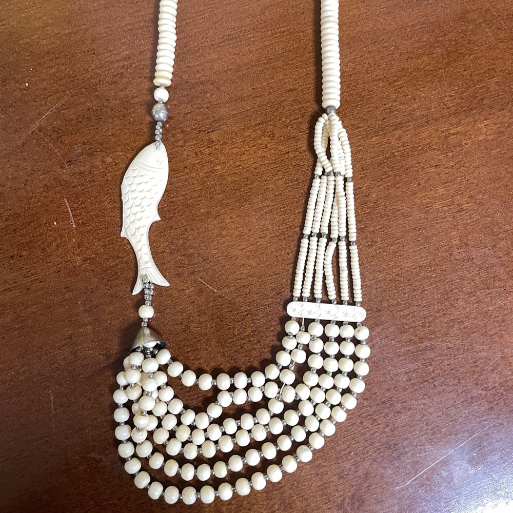 Elegant Cream Beaded Necklace with Fish Pendant